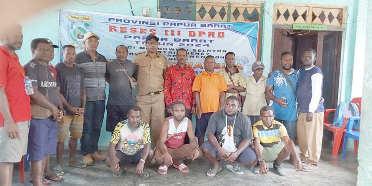 Reses III 2024, Yustus Toansiba Terima Aspirasi Masyarakat di Neney, Momiwaren, dan Ransiki