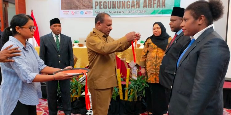 Ikut Orientasi, Anggota DPRK Pegaf Diminta Manfaatkan Dalami Tupoksi dan Wewenang