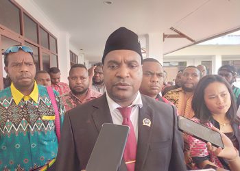 Warga Memblokade Jalan, Suriyati Faisal Belum Dilantik Jadi Unsur Pimpinan DPRK Manokwari