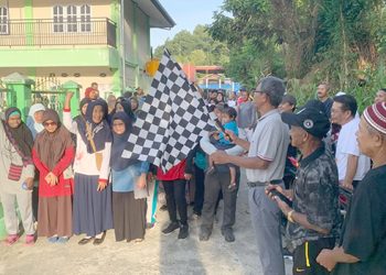 Puluhan Warga Jamaah Masjid An-Nur Wosi Dalam Ikut Jalan Santai dan Pemeriksaan Kesehatan