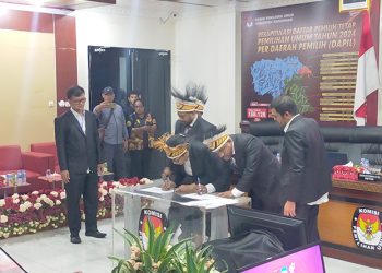 Albert Simatupang Terpilih Menjadi Ketum IKKB Kabupaten Manokwari Periode 2025-2030