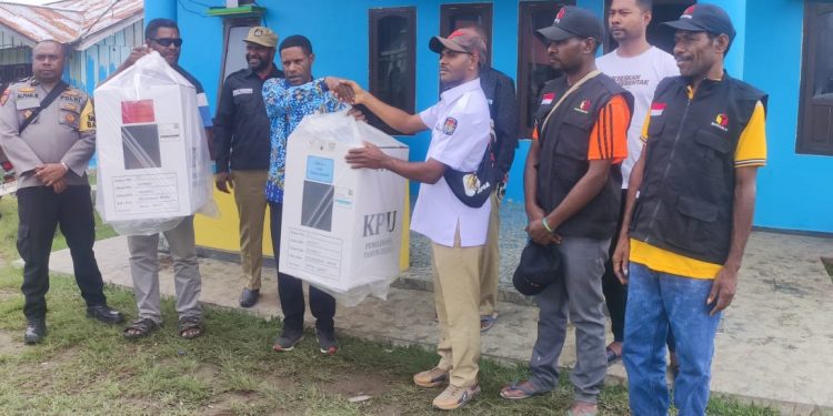 Ketua KPU Pegaf Ajak Paslon, Tim, dan Masyarakat Menahan Diri Menunggu Keabsahan Perolehan Suara