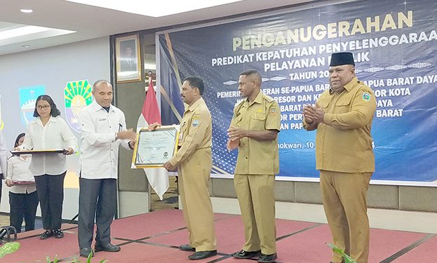 Pemda Pegaf Terbaik Ketiga se-Papua Barat Dalam Penyelenggaraan Kepatuhan Pelayanan Publik 2024