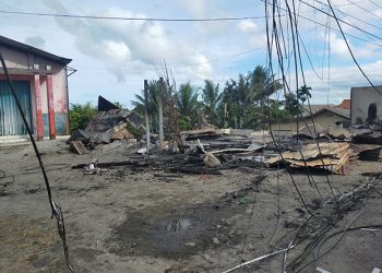 Terkendala BBM, Truk Damkar Tidak Bantu Padamkan Kebakaran di Jl. Esau Sesa