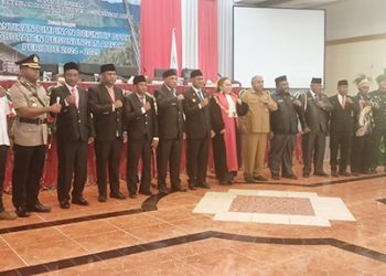 Resmi, Yusak Kwan Pimpinan DPR Kabupaten Pegaf