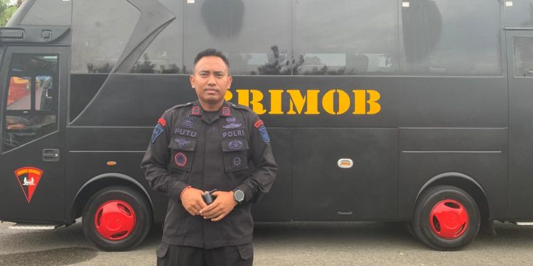 Tim Gegana Brimob Polda Papua Barat Sterilisasi Sejumlah Gereja di Manokwari