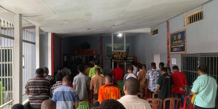 Kado Natal, 182 Narapidana di Lapas Manokwari Terima Remisi