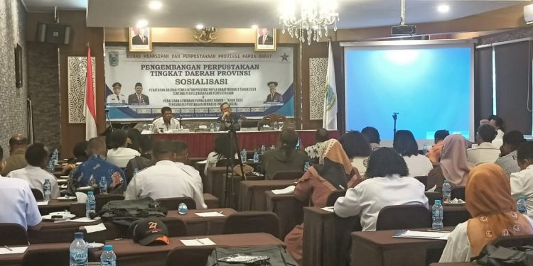 Disarpus Sosialisasikan Regulasi Pengembangan Perpustakaan di Papua Barat