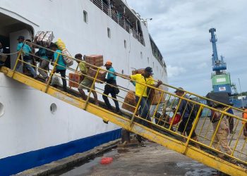 Aktivitas Masyarakat di Pelabuhan Manokwari Mengalami Kenaikan