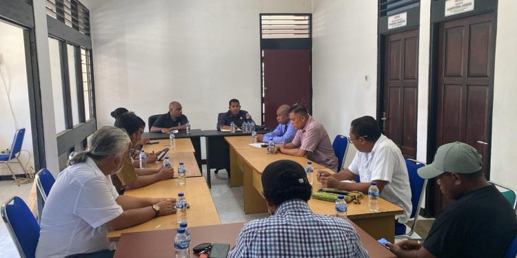 Serahkan Bukti, Tim Hukum Paslon BERBUDI Menuntut PSU di 164 TPS