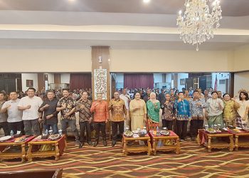 Terdakwa Sebut Penyidik Suruh ‘Mengubah’ Dokumen Sewa Gedung DPRD Teluk Bintuni