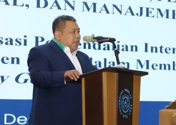Anggota BPK Fathan Subchi Mendorong UNS Menerapkan Good University Governance