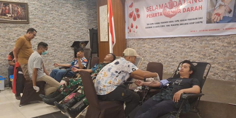 Donor Darah Peringati HUT ke 15, Aston Niu Manokwari Berhasil Kumpulkan 72 Kantong