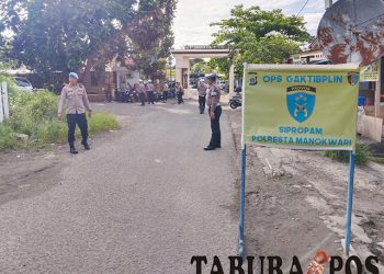 Satlantas dan Si Propam Polresta Manokwari Jaring Sejumlah Kendaraan Anggota Saat Razia