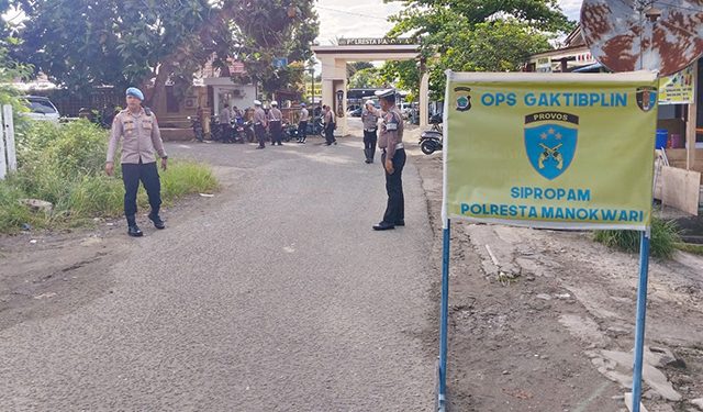 Satlantas dan Si Propam Polresta Manokwari Jaring Sejumlah Kendaraan Anggota Saat Razia