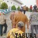 Terima Aspirasi Seleksi DPR Papua Barat, Masyarakat Adat Buka Palang Kantor Kesbangpol