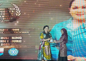 Ketua TP-PKK Manokwari Dianugerahi “Best Inspiring Women Figur 2025”