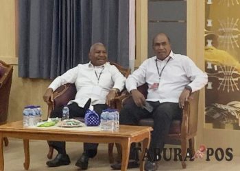 Dominggus Mandacan dan Mohammad Lakotani Siap di Lantik Kapan Saja