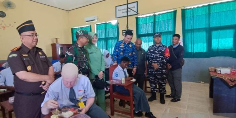 Dandim Sebut 20 Sekolah Jadi Sasaran Program MBG Perdana di Kaimana