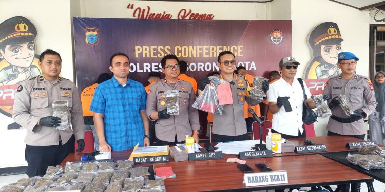 Kuasai Ganja Seberat 5,4 Kg, A dan MS Terancam Pidana 20 Tahun Penjara
