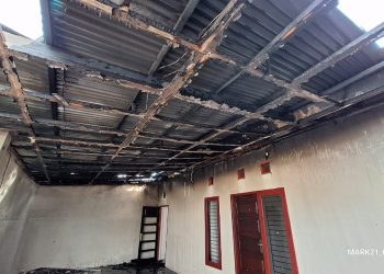 Rumah Kosong di Bumi Marina Asri Terbakar, Api Merembet ke Dapur Mantan Bupati Mansel