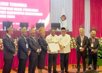 Sah, KPU Manokwari Tetapkan Pasangan HERO Sebagai Cabup – Cawabup Terpilih Periode 2025-2030
