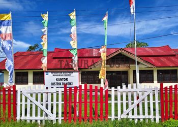 Bupati Mansel Hadiri Penyambutan Gubernur dan Wakil Gubernur Papua Barat