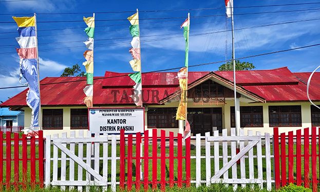 Bupati Mansel Hadiri Penyambutan Gubernur dan Wakil Gubernur Papua Barat
