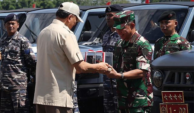Panglima TNI Terima 650 Unit Ransus Maung dari Kemhan untuk Perkuat Pertahanan NKRI