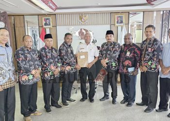 Perkuat Program Prioritas, Kakanwil Kemenag Audiens Temui Gubernur Papua Barat