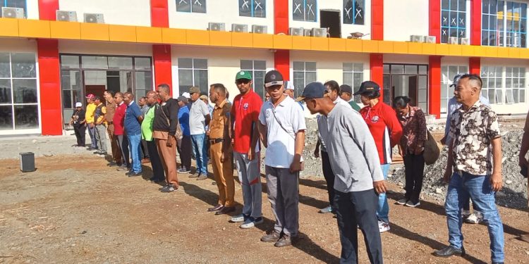 Pimpin Apel Senin, Asisten III Ingatkan Pegawai Soal Kehadiran di Kantor