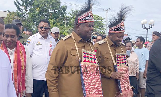 Tiba di Sorong, Gubernur dan Wagub PBD Kunjungi Gereja dan Masjid
