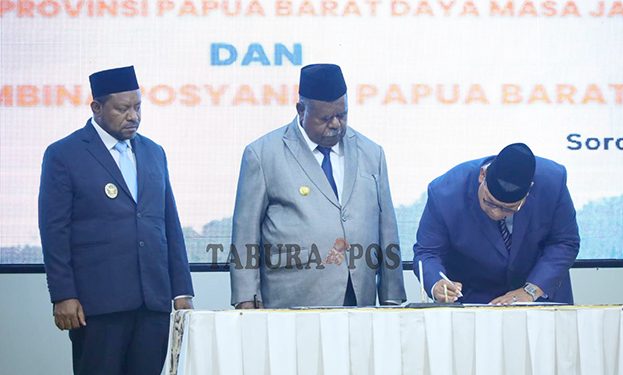 Elisa Kambu: Jangan Ada Lagi Gubernur Kecil-kecil di Bawah