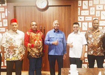 4 Senator Asal Papua Barat Bertemu Gubernur Bahas Sejumlah Persoalan