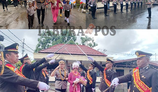 Meski Diguyur Hujan, Tradisi Pedang Pora Penyambutan Kapolresta Manokwari Berjalan Lancar