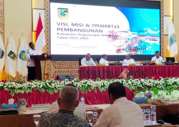 Bupati Pegaf Minta Dukungan Pemprov Papua Barat Kembangkan Hasil Pertanian dan Pariwisata