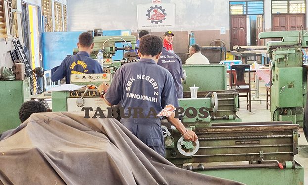 413 Siswa-Siswi SMKN 2 Manokwari Ikut UKK