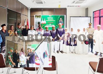 Bupati Bernard Pesan Jamaah Calon Haji Harus Bisa Membawa Perubahan Positif