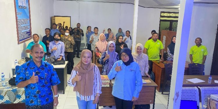 𝑇𝑖𝑛𝑔𝑘𝑎𝑡𝑘𝑎𝑛 𝐾𝑢𝑎𝑙𝑖𝑡𝑎𝑠 𝐿𝑎𝑦𝑎𝑛𝑎𝑛, 𝐷𝑖𝑛𝑘𝑒𝑠 𝑀𝑎𝑛𝑠𝑒𝑙 𝐵𝑒𝑟𝑖𝑘𝑎𝑛 𝑃𝑒𝑙𝑎𝑡𝑖ℎ𝑎𝑛 𝐼𝑛𝑝𝑢𝑡 𝐷𝑎𝑡𝑎 𝐴𝑆𝑃𝐴𝐾