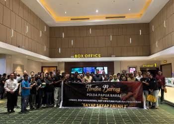 Polda Papua Barat Gelar Nonton Bersama Film “Sayap Sayap Patah 2” Bersama Ormas di Manokwari
