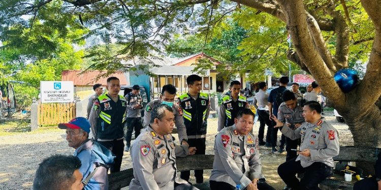 Polda NTB Kerahkan Ratusan Personel Amankan Aksi Massa di Pelabuhan Poto Tano