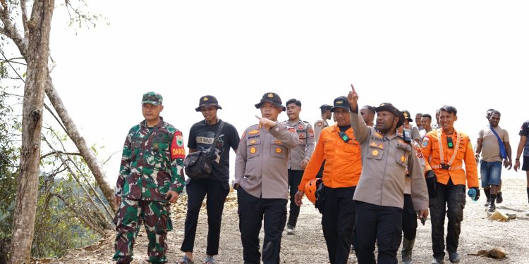 Karo Ops Polda Papua Barat Tinjau Lokasi Bencana di Pegunungan Arfak