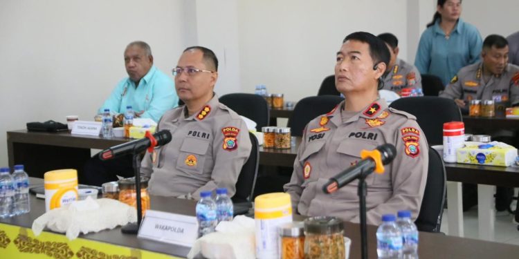 Polda Papua Barat, Beserta Tokoh Agama, Toko Pemuda, Tokoh Masyarakat, & PWI Ikuti Dialog Publik Nasional Bertema Kamtibmas dan Ekonomi Inklusif