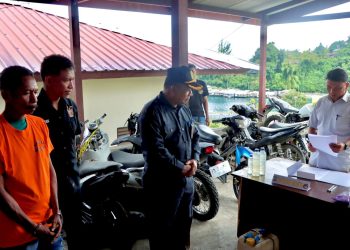 Komitmen Berantas Miras, Polres Fakfak Gelar Pemusnahan Barang Bukti