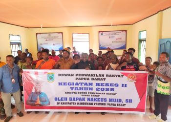Nakeus Muid Terima Banyak Aspirasi Saat Reses II di Masni dan Prafi