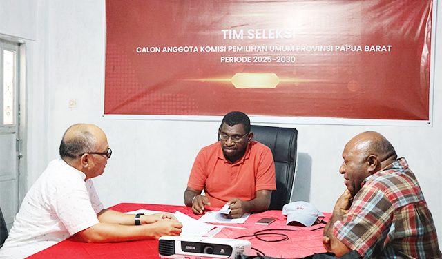 Timsel Terima 79 Berkas Fisik Peserta Seleksi Anggota KPU Papua Barat