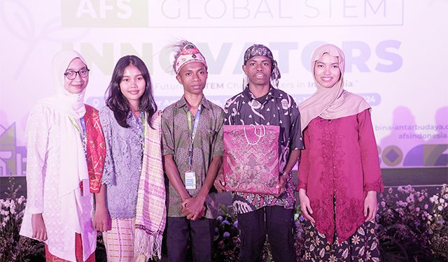 Tangguh LNG Perluas Akses Pendidikan bagi Anak Muda Bintuni