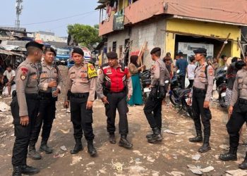 Polda Metro Kawal Distribusi Bantuan Korban Kebakaran Penjaringan