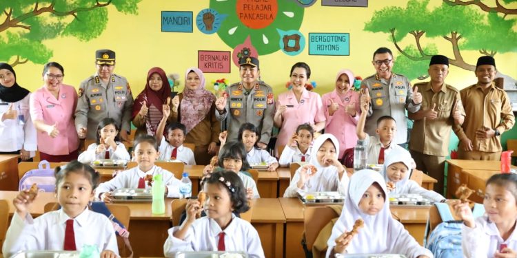 Polda Riau Resmi Luncurkan Program Satuan Pelayanan Pemenuhan Gizi (SPPG)