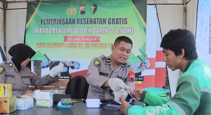 Polda Jateng Sediakan Layanan Cek Kesehatan Gratis untuk 4.000 Pengemudi Ojol